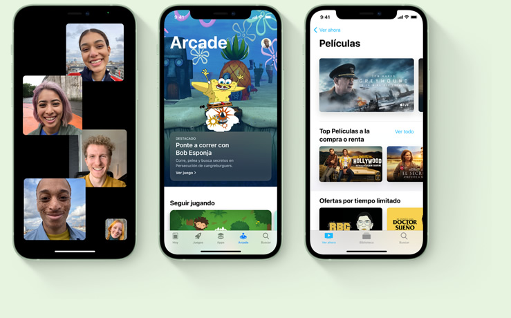 Tres modelos de iPhone 12 con las apps FaceTime, Apple Arcade y Apple TV en la pantalla