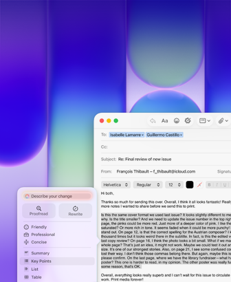 Pantalla de una MacBook Neo, se usa Herramientas de Escritura de Apple Intelligence en Mail para revisar un párrafo extenso de un correo electrónico con comentarios sobre una publicación